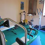 In Intra With And Mountain Views 度假居 韦尔巴尼亚
