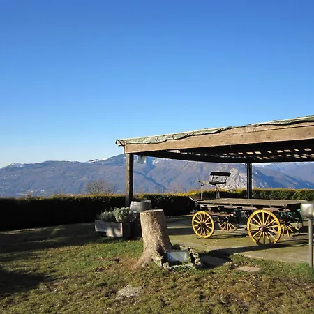 In Intra With And Mountain Views * Βερμπάνια