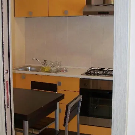 Hébergement de vacances In Intra With And Mountain Views *