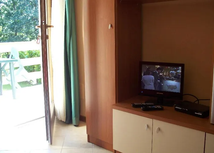 In Intra With And Mountain Views *