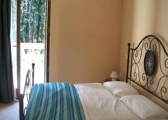 In Intra With And Mountain Views Feriehus Verbania