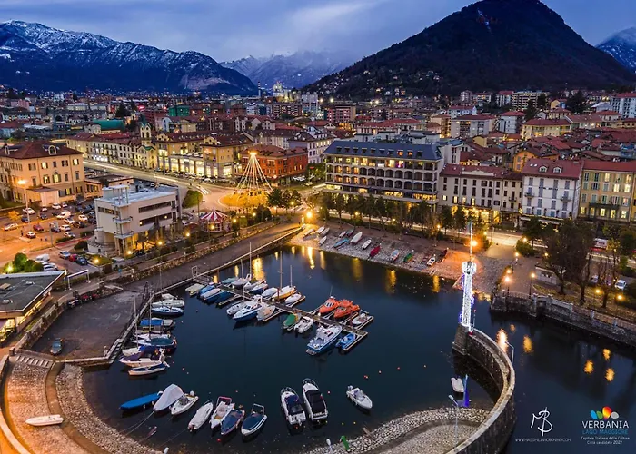 In Intra With And Mountain Views Verbania